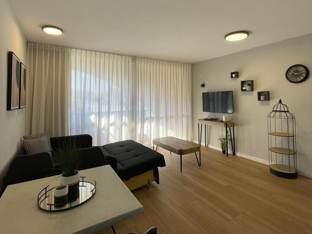 Liz'S Place Eilat Bagian luar foto